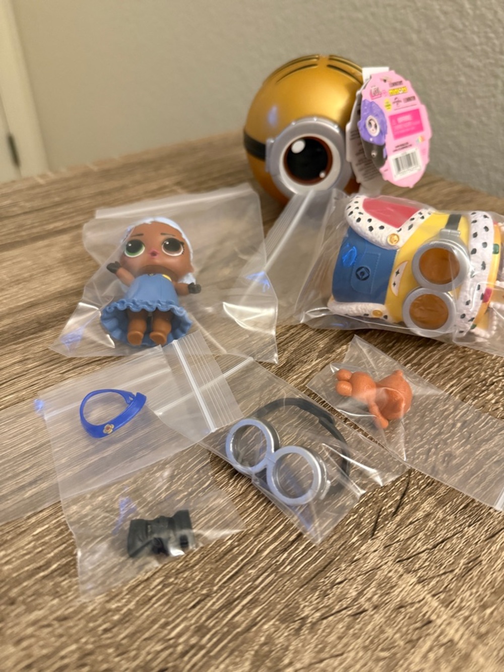 LOL Surprise Loves Minions Doll Royal Q.T.